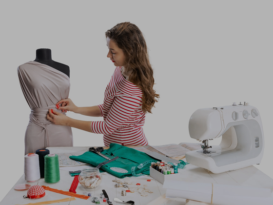 4. Fashion Designer (1)